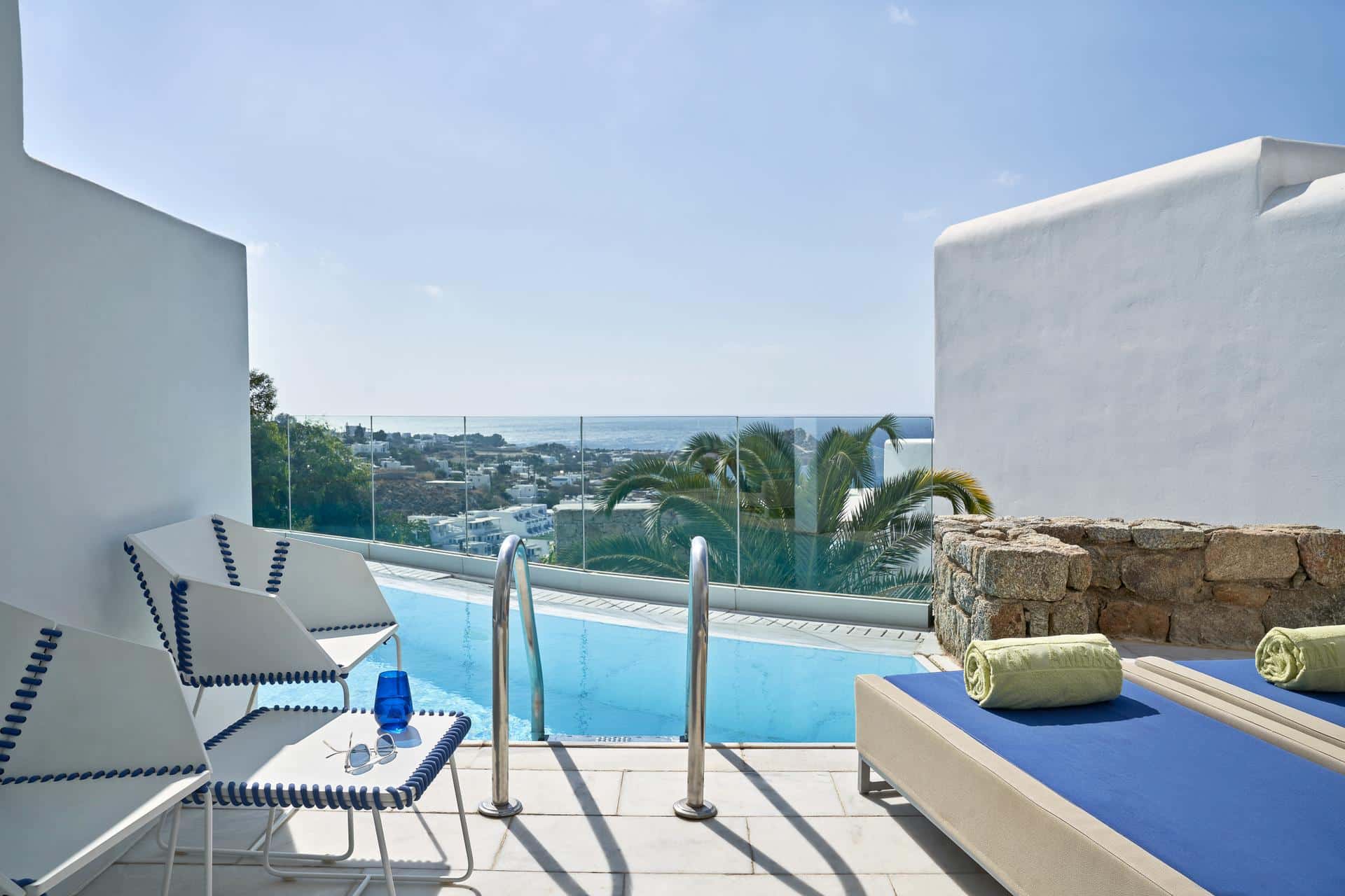 True Blue - Outdoor Jacuzzi