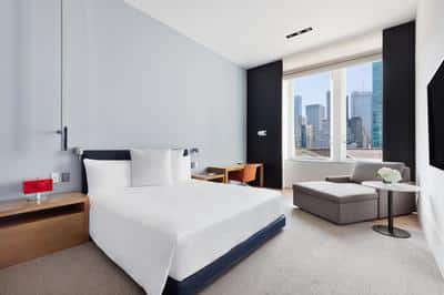1 King Bed with City View Deluxe
