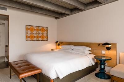 Saarinen Studio Suite