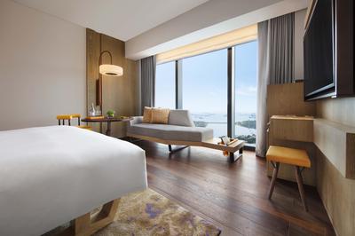 1 King Bed  with Bay View Deluxe