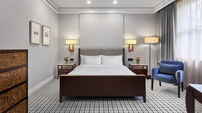 1 King Bed Heritage