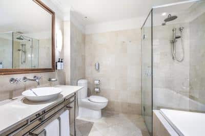 1 King Bed Premium Collins St View