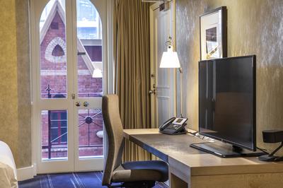 2 Double Beds Classic Lounge Access