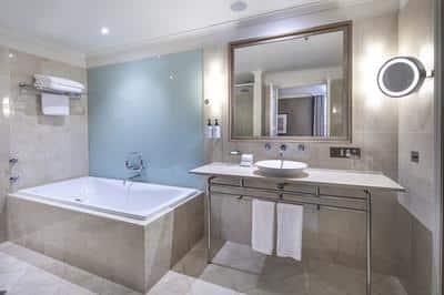 1 King Bed Junior Suite Lounge Access