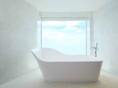 1 King Bed Hana Suite Club Bathroom