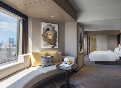 1 King Bed Tsuki Suite Club