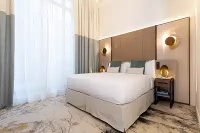 1 King Junior Suite