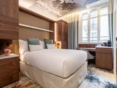 1 Queen Cosy