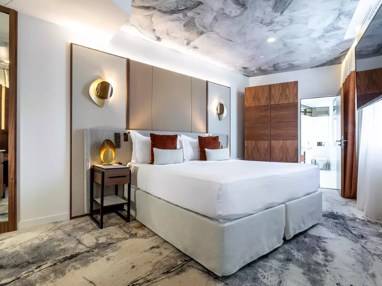 Premium Room