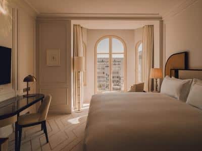 1 Bedroom Suite City View Balcony