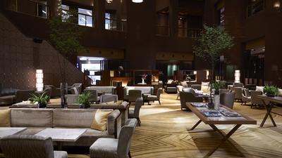 Lobby Lounge & Bar