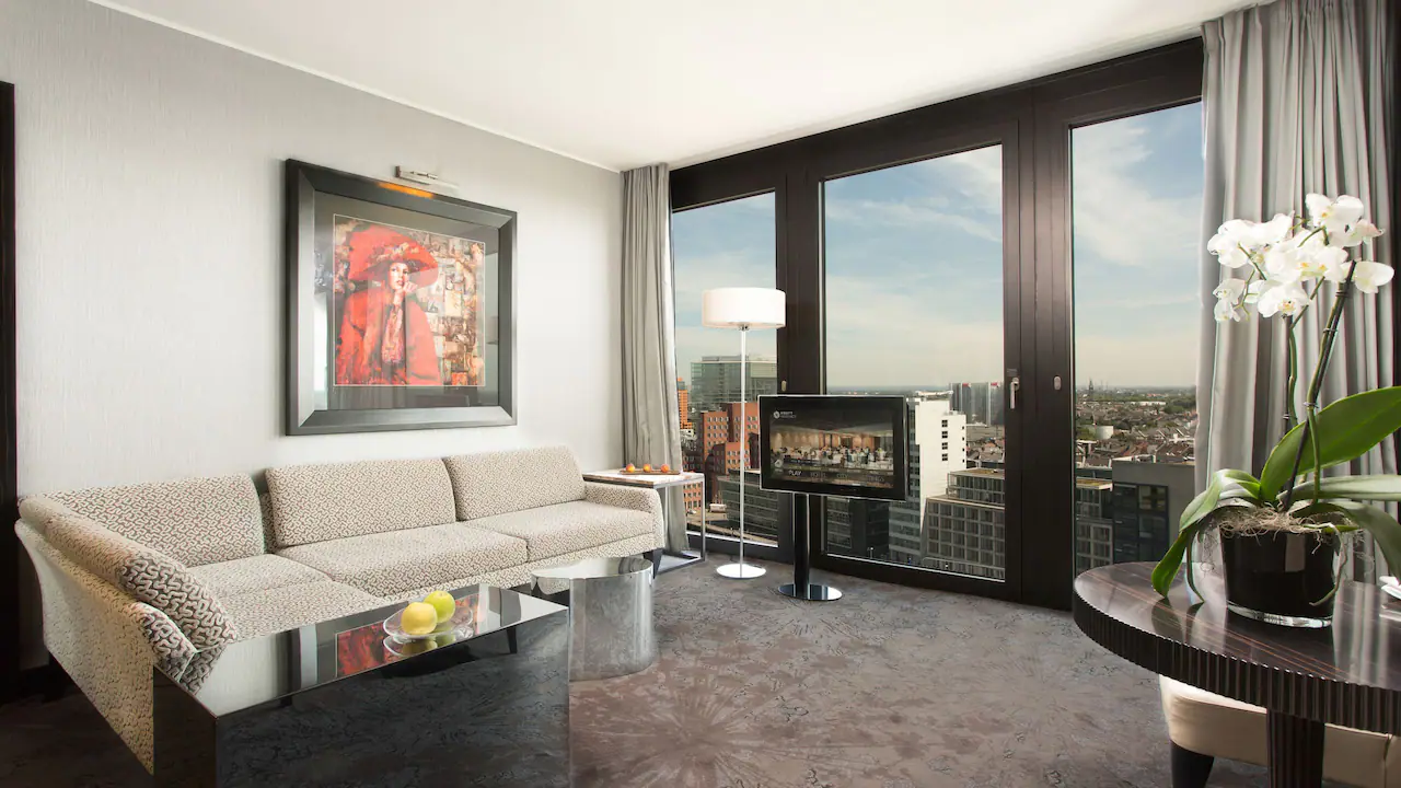 Regency Suite King