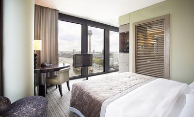 1 King Bed View with Club Access Deluxe