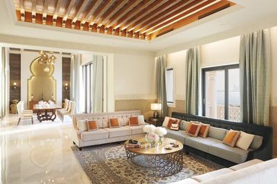 One Bedroom Royal Suite