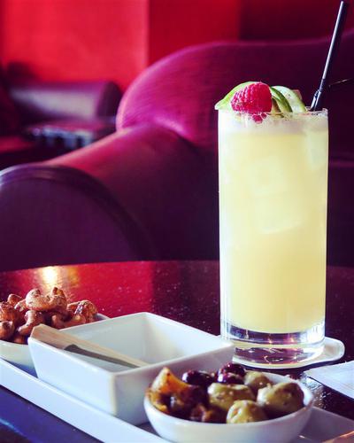 Bar Lounge