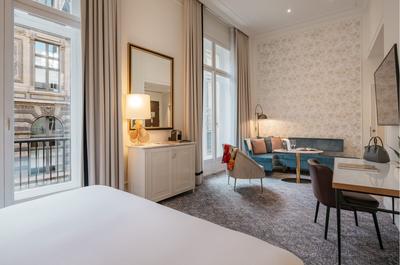 Empire Suite