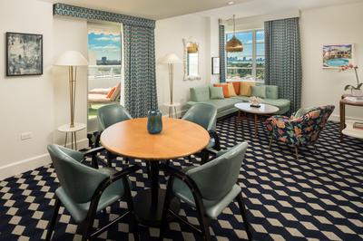 Crown Suite