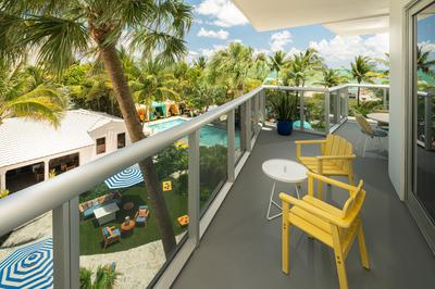 Confidante Suite