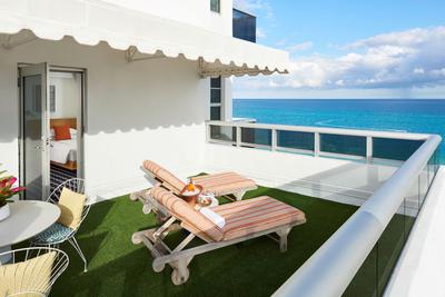 Penthouse Suite