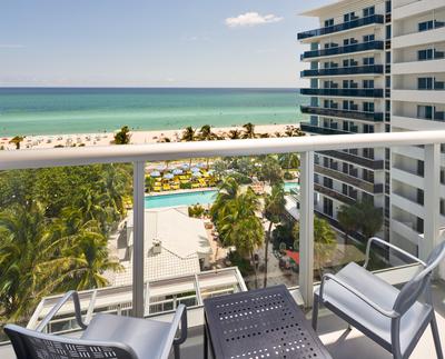 Oceanfront Balcony Suite Deluxe