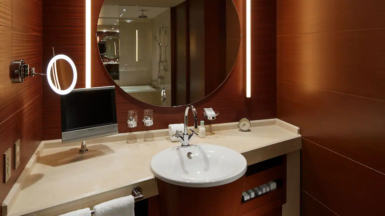 Diplomat Suite