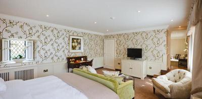 Luxury Rooms
