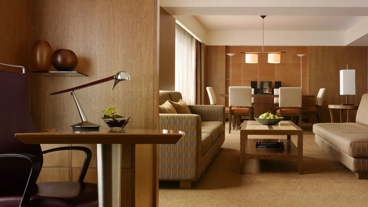 Grand Corporate Suite