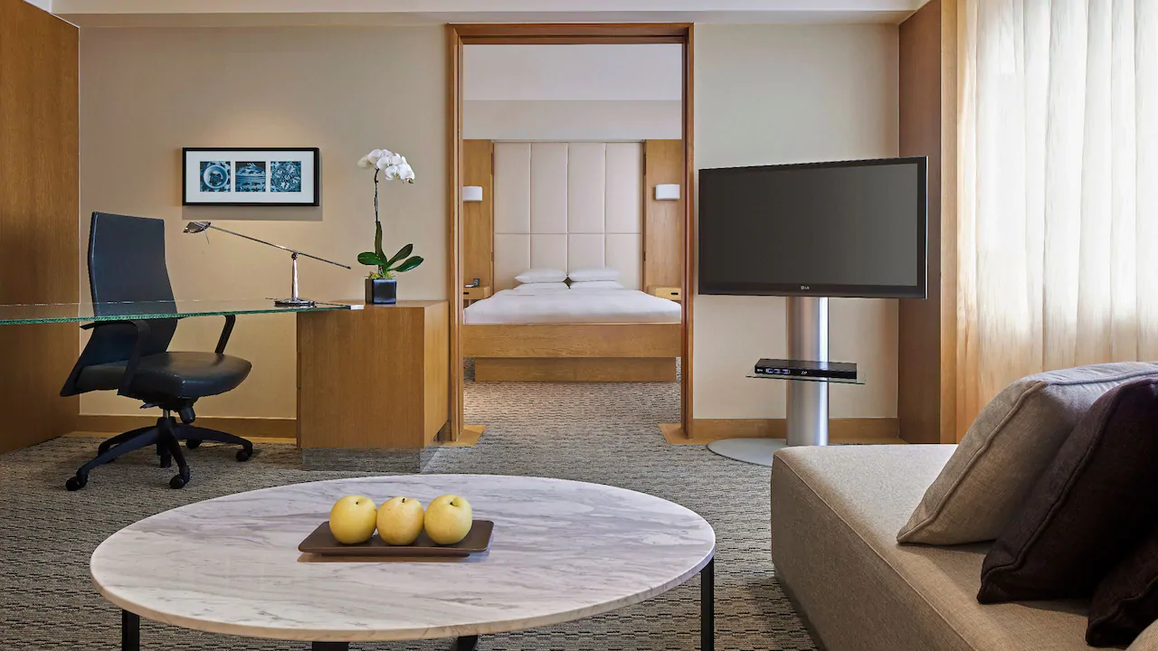 Two Twin Beds Deluxe