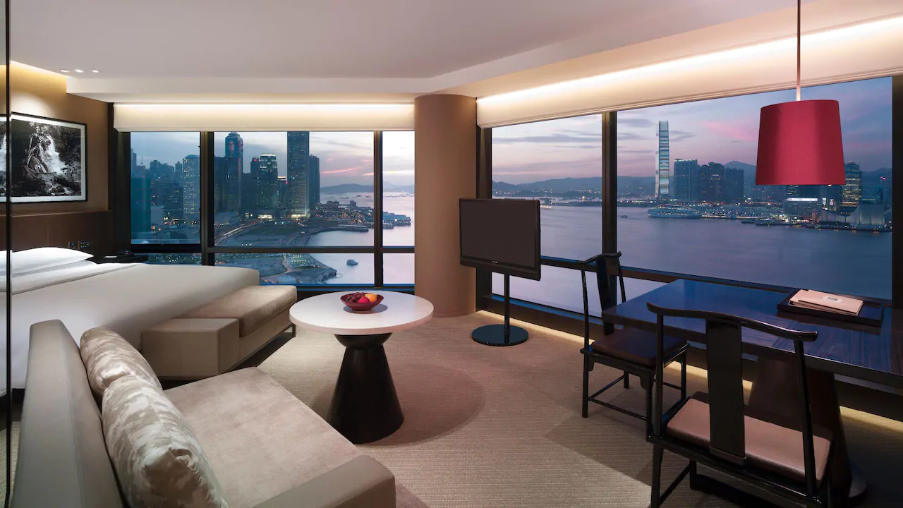 1 King Bed Harbour View with Club Access Deluxe