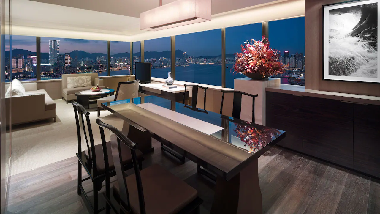 Victoria Harbour Suite