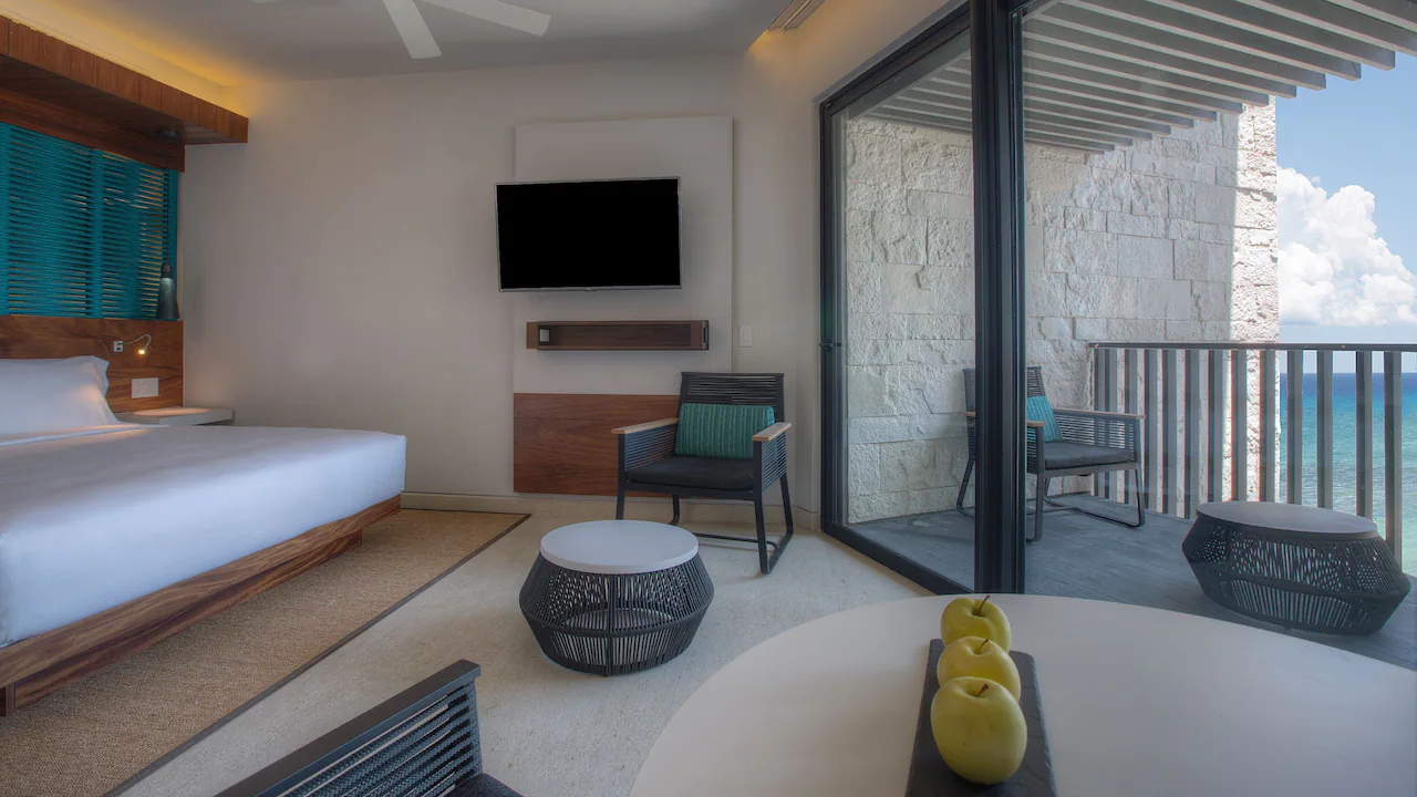 Ocean Front King Bed