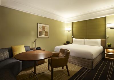 1 King Bed