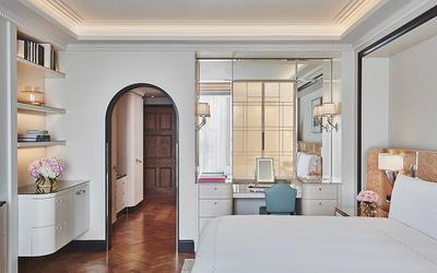 Claridges King Room