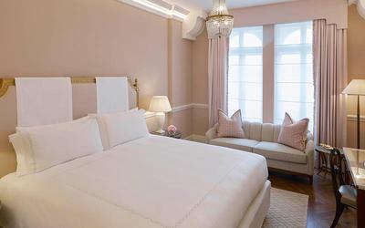 Mayfair King Room
