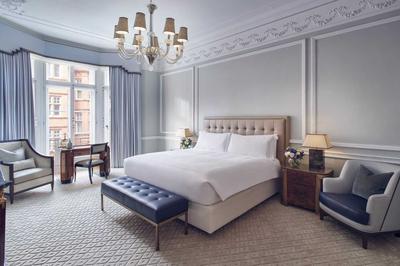 Corner Suite