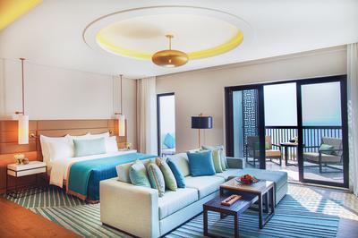 1 King Bed Junior Suite Oceanfront