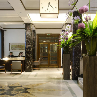 Town Hall Hotel image