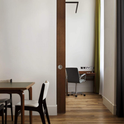 Town Hall Hotel image