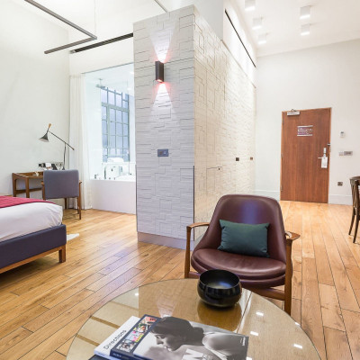 Town Hall Hotel image