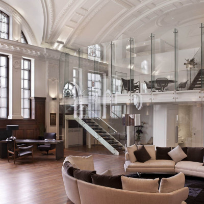 Town Hall Hotel image