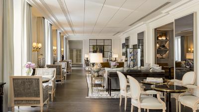 Club Lounge