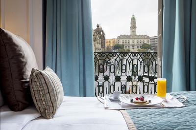 Junior Suite With City Center View
