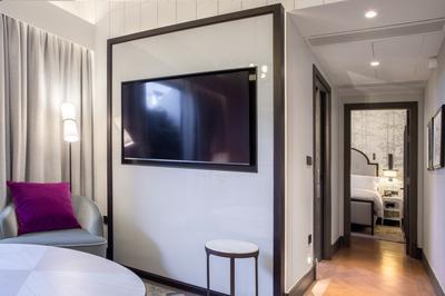 1 King Bed 1 Bedroom Suite