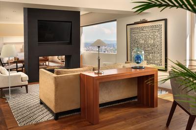 1 King Master Suite