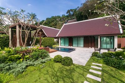 1 King Club Private Pool Villa