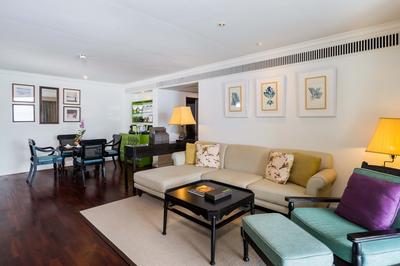 1 King Bed Club Panoramic Ocean Suite