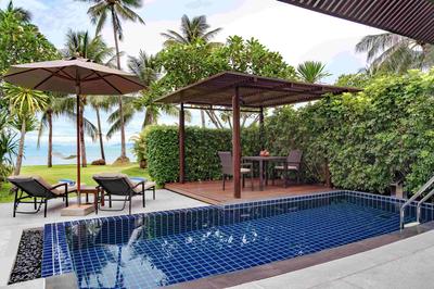 1 King Bed Club Beachfront Pool Villa