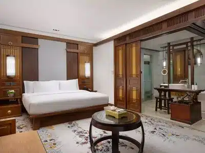 1 King Classic Garden View