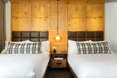 Guest room