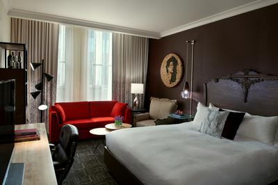 Guest room